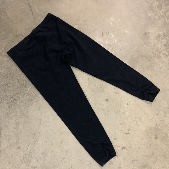 Calvin Klein Quick Dry Performance Athletic Leggings - Picture 3 of 8